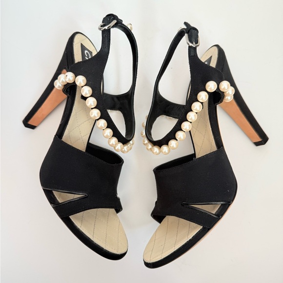 Chanel Black Grosgrain Pearl Slingback Heels Sandals CC Logo  EU 41 - Picture 3 of 11